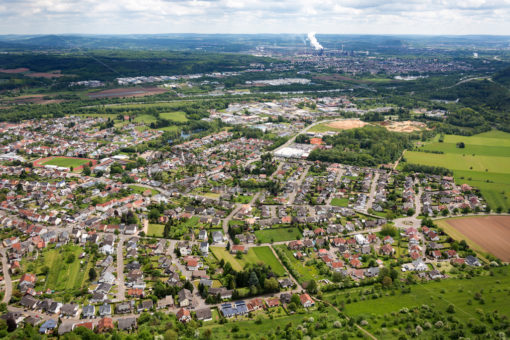 Luftaufnahme von Rehlingen, im Hintergrund Dillingen, Saarland - Bildtankstelle.de