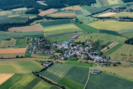 Luftbild von Münzingen, Kreis Merzig-Wadern, Saarland, Deutschl - Bildtankstelle.de